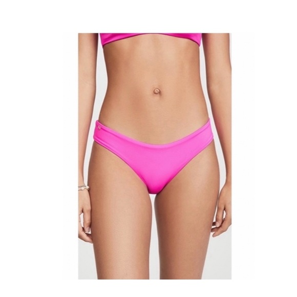 Maaji Hibiscus Reversible Sublime Bikini Bottoms. - Picture 4 of 11